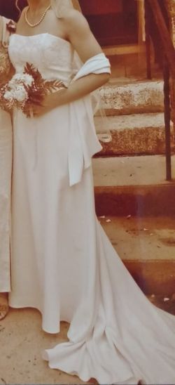 Paloma Blanca Wedding dress