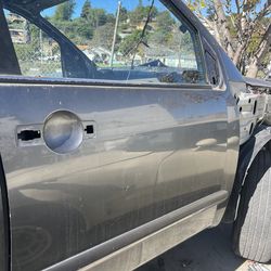 2004 -2007  Nissan titan Rt front door