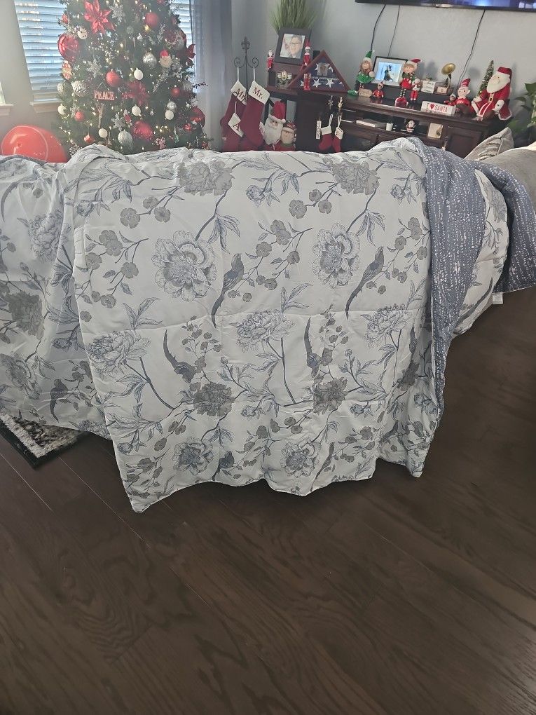 King-size size comforter