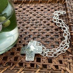 Silpada Cross And Toggle 17 Inch Chain
