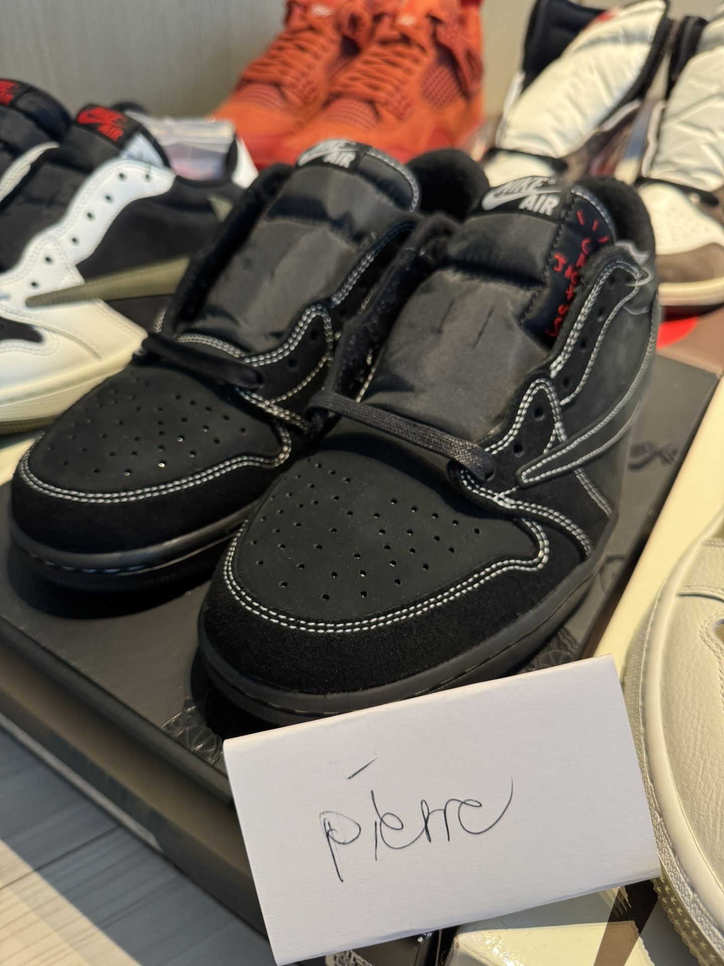 DS Travis 1 Low Phantom