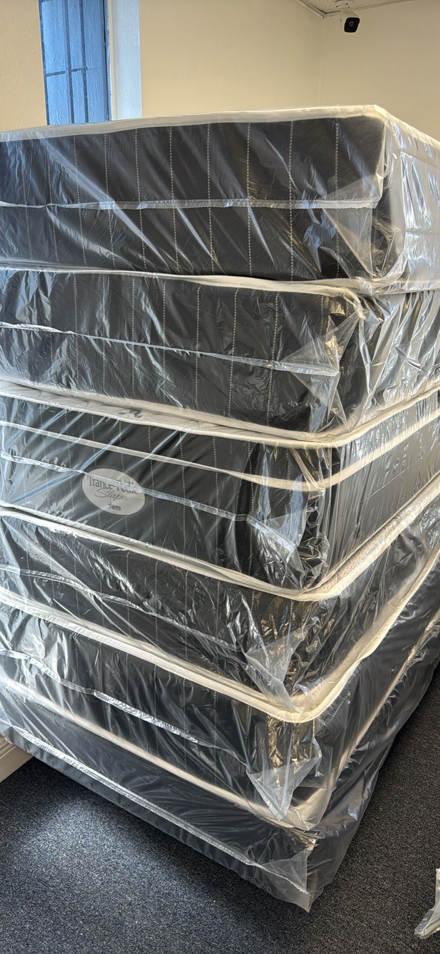 TWIN MATTRESS COLCHONES GRAND LIQUIDATION FOR SEPTEMBER 