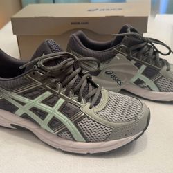 Women’s ASICS Gel-Contend 4 Running Shoes 9.5