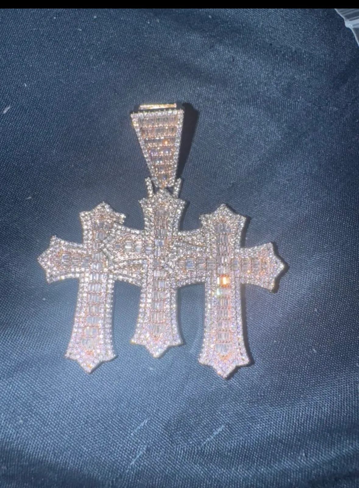  ✨ Bust Down Cross Pendant ✨