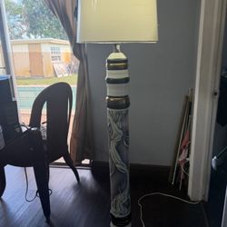 standing lamp