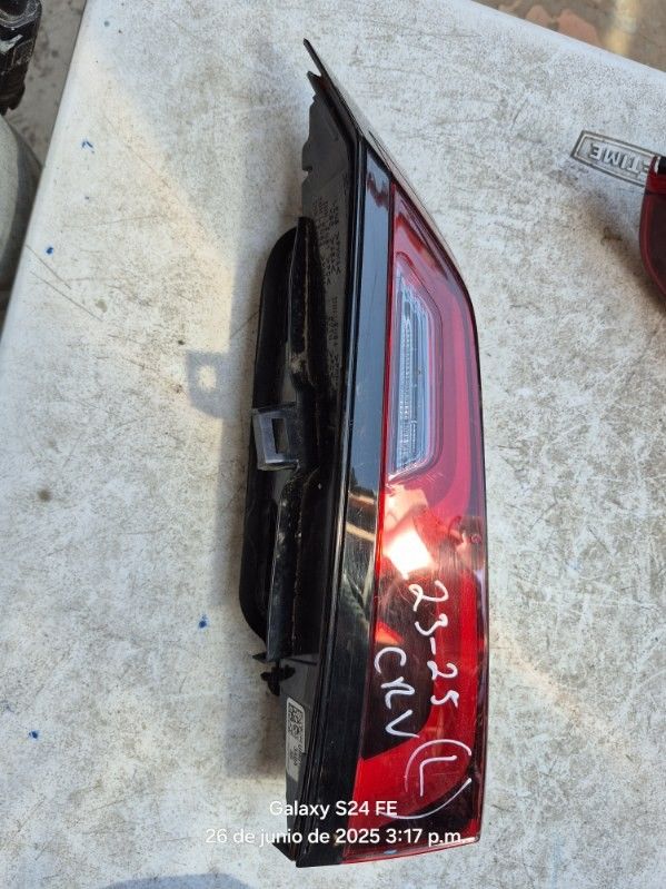 Honda Crv Left Tail Light Tailgate Oem