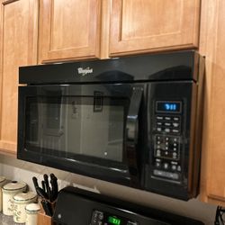 Over the Range Whirlpool Microwave 