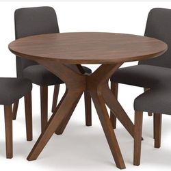 Lyncott Dining Table and 4 Chairs in Charcoal/Brown