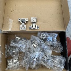 Cabinet Hinges Soft  Close 1/2” Overlay