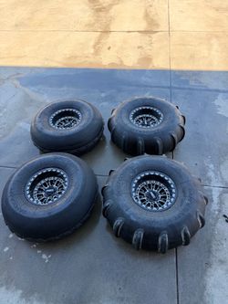 35” Sandcraft Destroyer Slayer 14 Paddle tires MetalFX Slayer R wheels