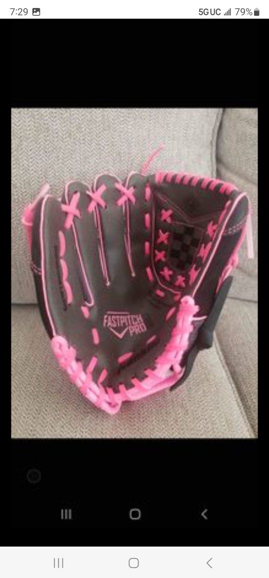 Brand New Franklin fastpitch softball Glove
