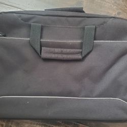 Black laptop carrying case- 17in.