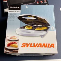 Sylvania Non Stick Omelet Maker (Negotiable)