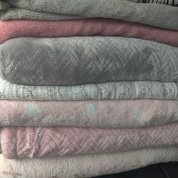 Baby Clothes & Blankets 