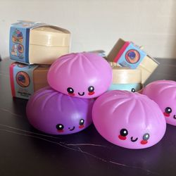 Rainbow mystery dumpling squishes