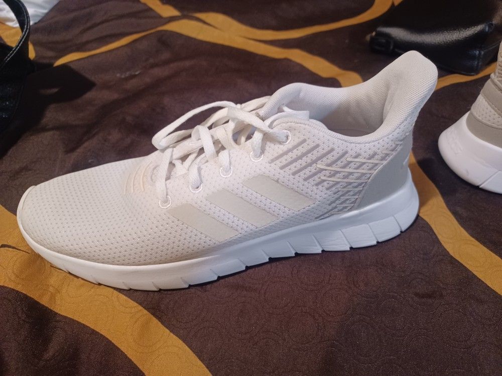 Newish Adidas Sz 8 (In Mens?)