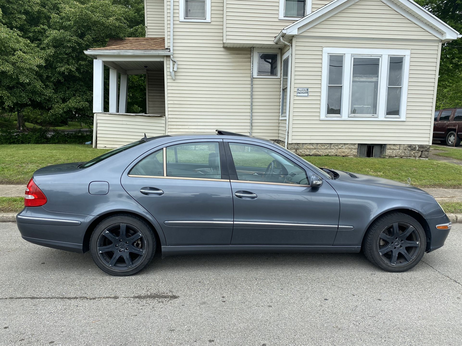 2006 Mercedes-Benz E-Class