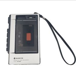 Vintage Sanyo Cassette Tape Recorder Player in Leather Case with Strap M1000