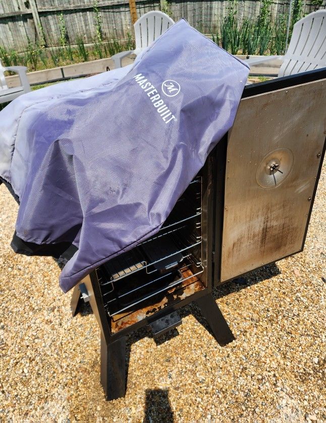 Masterbuilt Adventure Series Wood Chips Vertical Smoker Black for Sale