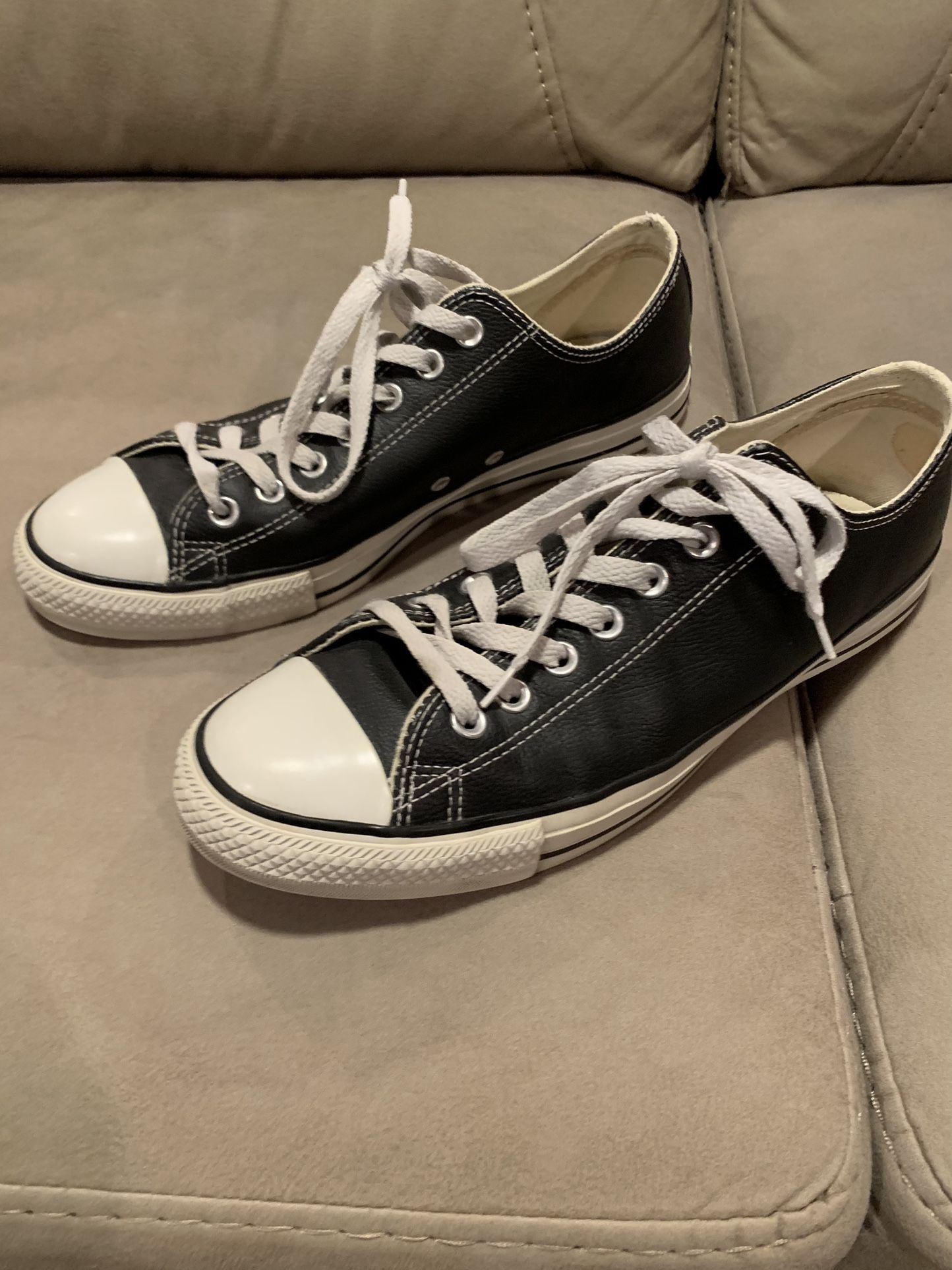 Converse All Star leather Tennis Shoes