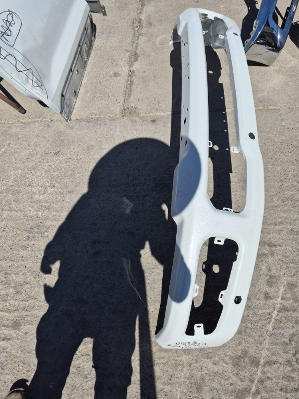 Ford F250 Front Bumper Oem