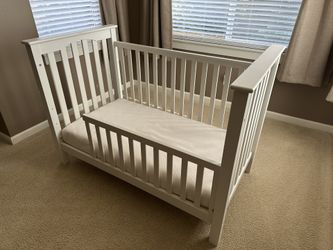 Pottery Barn Kendall Low Profile Crib