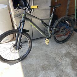 Mountain Bike Full Suspension 