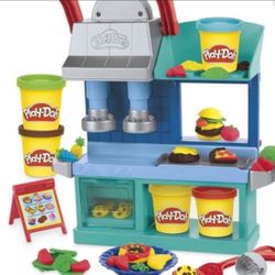 Play-Doh Kitchen Creations Busy Chef's Restaurant Playset