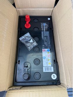 12 volt deep-cycle AGM sealed lead-acid battery