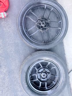 Motorcycle tires