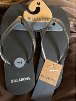Ladies size 7 Billabong flip flops nwt