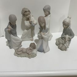 Vintage 1970s LLADRO Matte Finish Children Nativity 