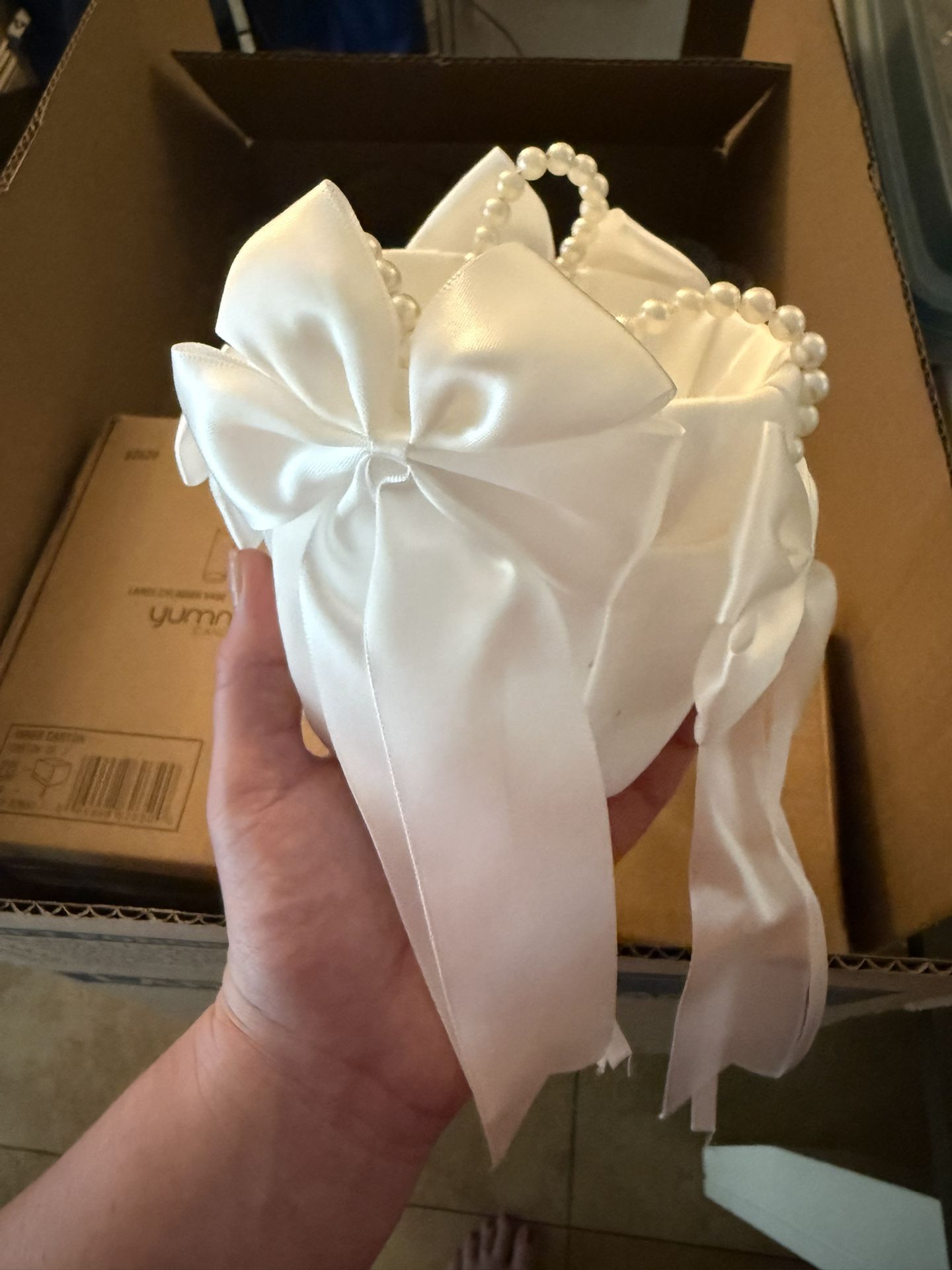 Ivory Flower Girl Baskets