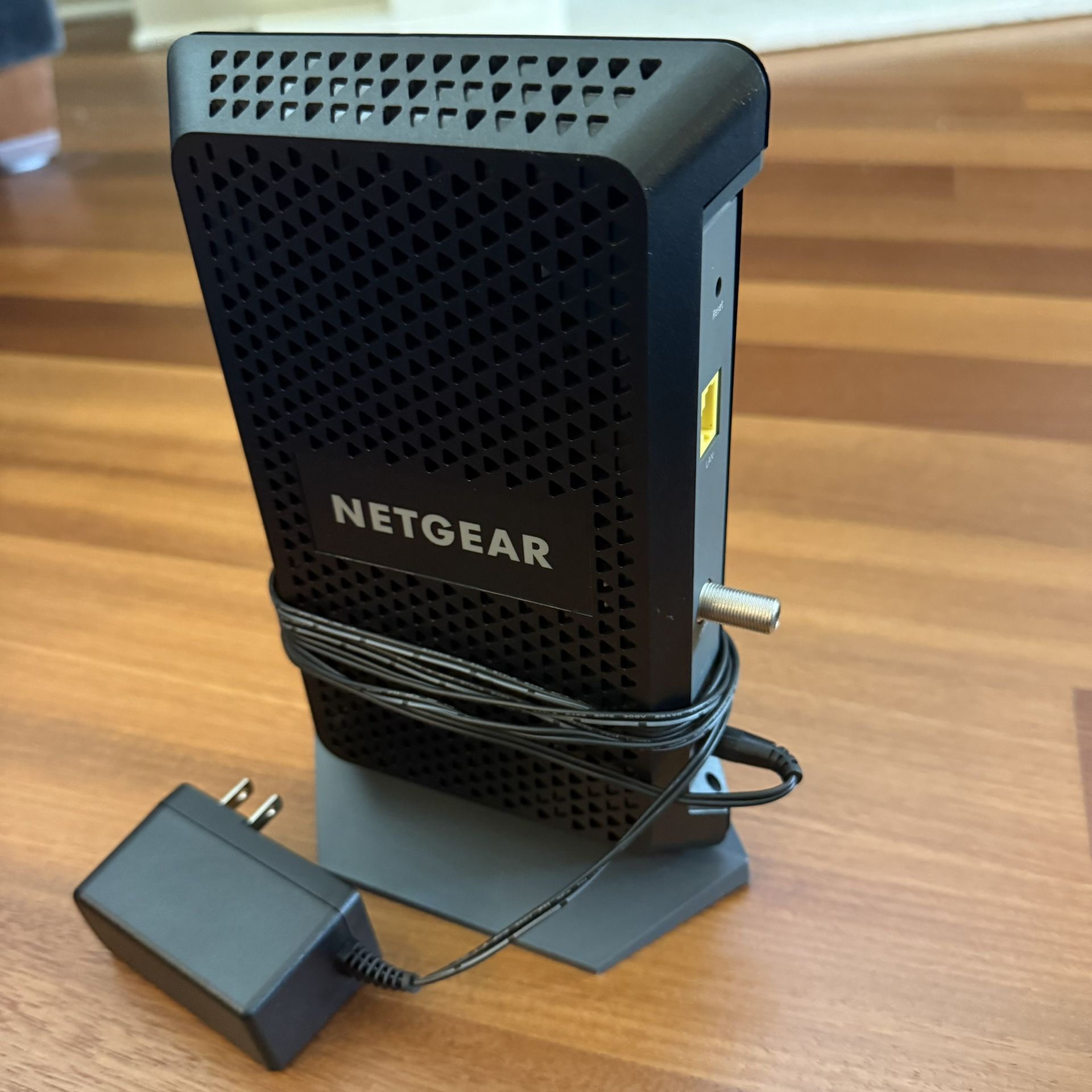 Netgear CM1000v2 Cable Modem DOCSIS 3.1 Plug & Play Coaxial Gigabit Ethernet