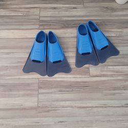 Swimming flippers