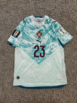 2026 World Cup Portugal Away Player

Version Jersey VITINHA #23 Adult Small
