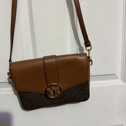 Michael Kors crossbody purse 