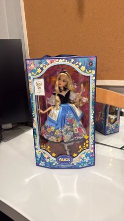 Disney Limited Edition Alice In Wonderland  70th Anniversary Doll