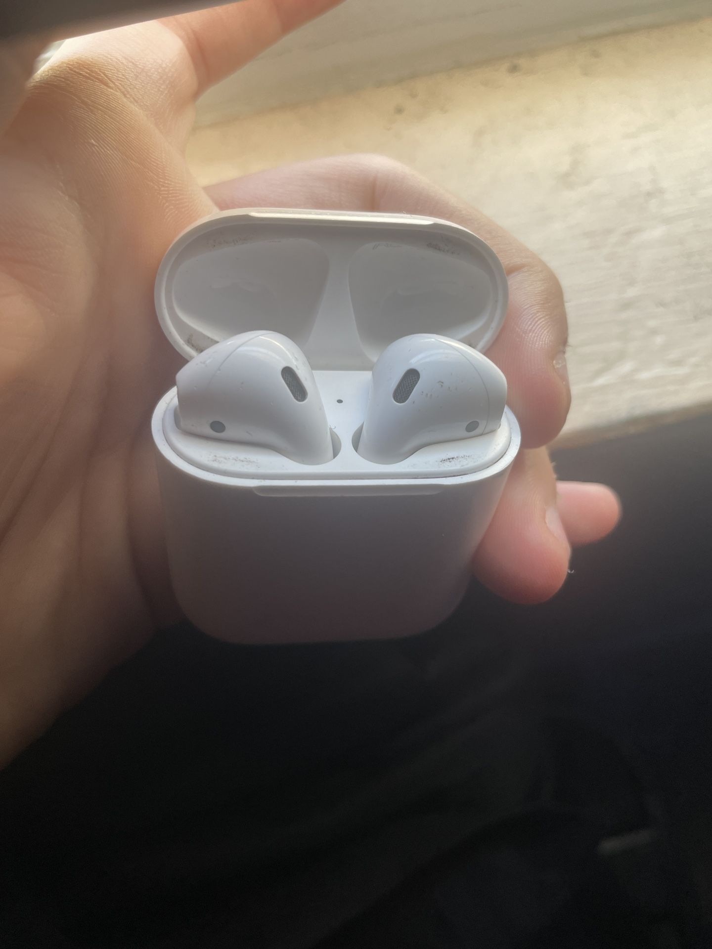 AirPods