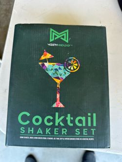Cocktail Shaker Set