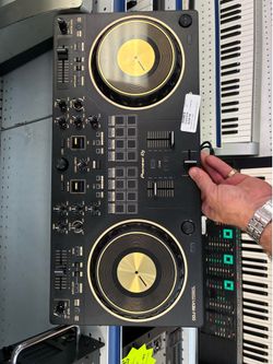 Pioneer Dj equipment
