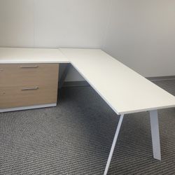 Steelcase Desk And File Cabinet 