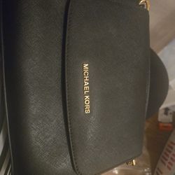Official Michael Kors Purse Worh Tag