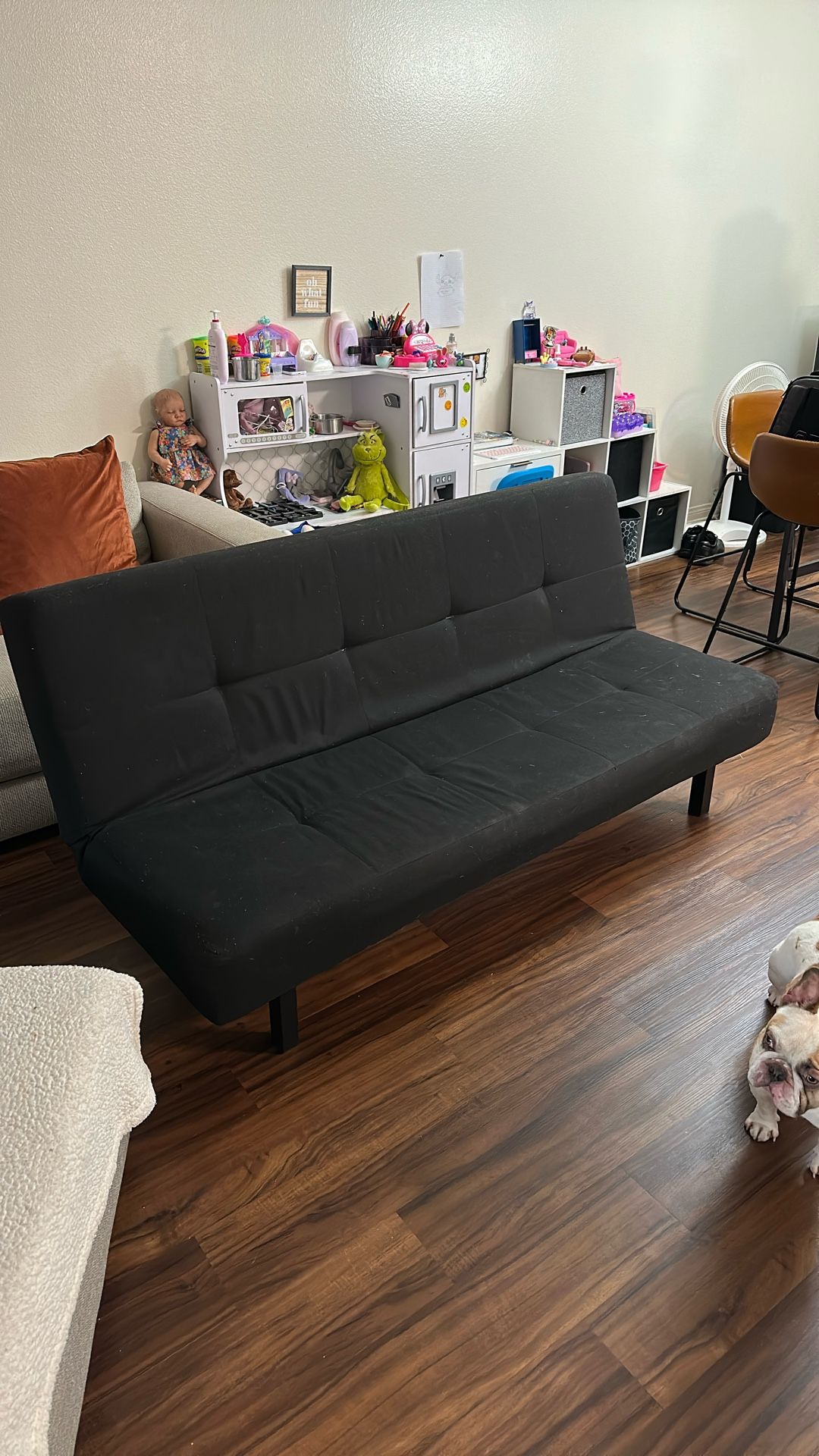 Nice Futon