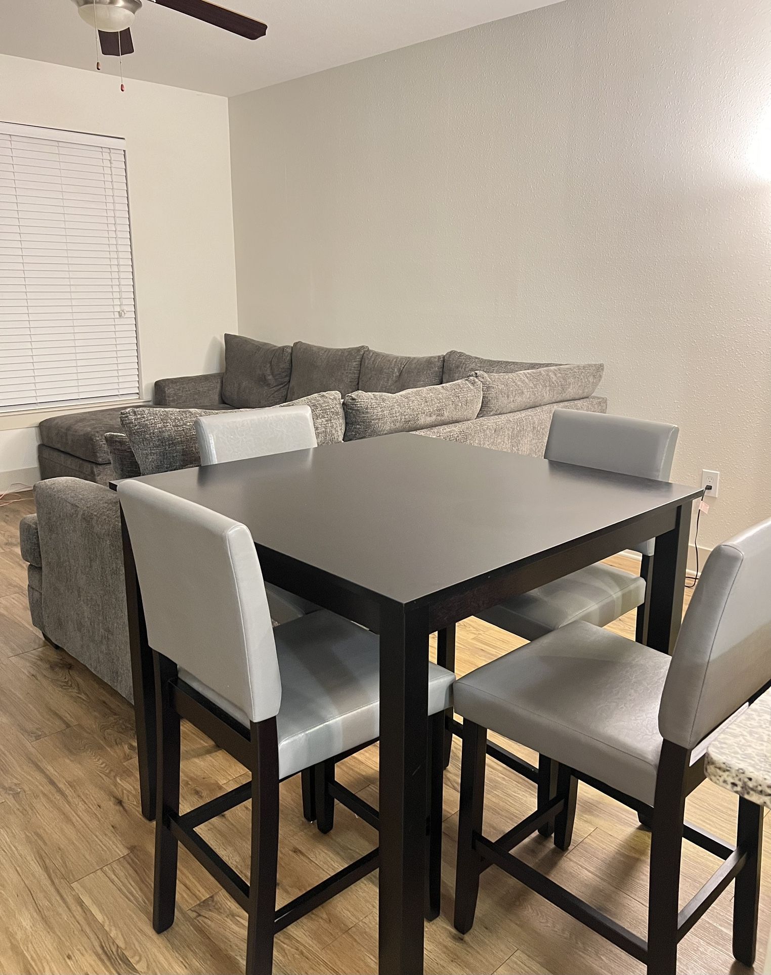 Table & 4 chairs