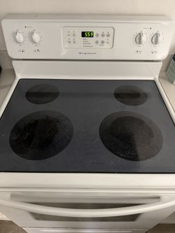 Frigidaire Stove And Oven And Range Hood Vent