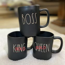 RaeDunn Mugs : $5