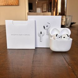 AirPods 4th Generation - Excellent Condition, Open Box 
