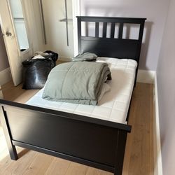 Twin Bed 