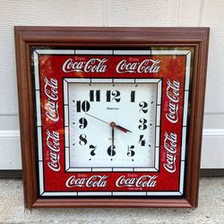Vintage Large Hanover Quartz 1990s Coca Cola Wall Battery Clock Retro Style